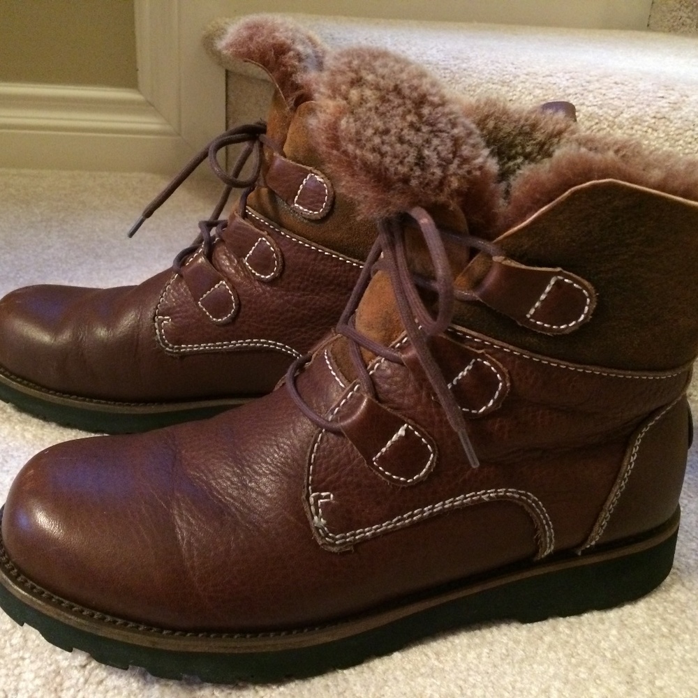SOLD EMU Mens Winter Boots Size 10